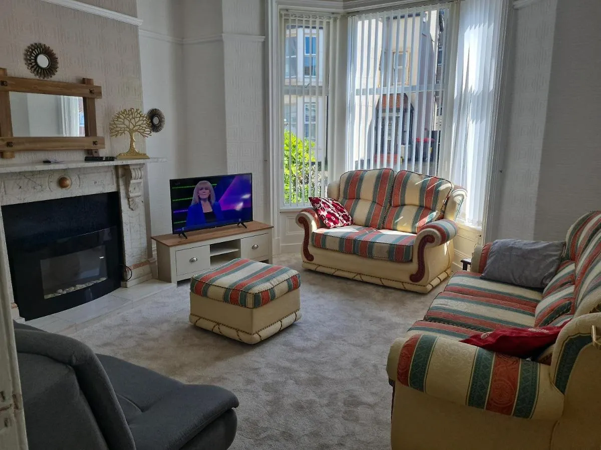 Lawnswood Apartments Blackpool