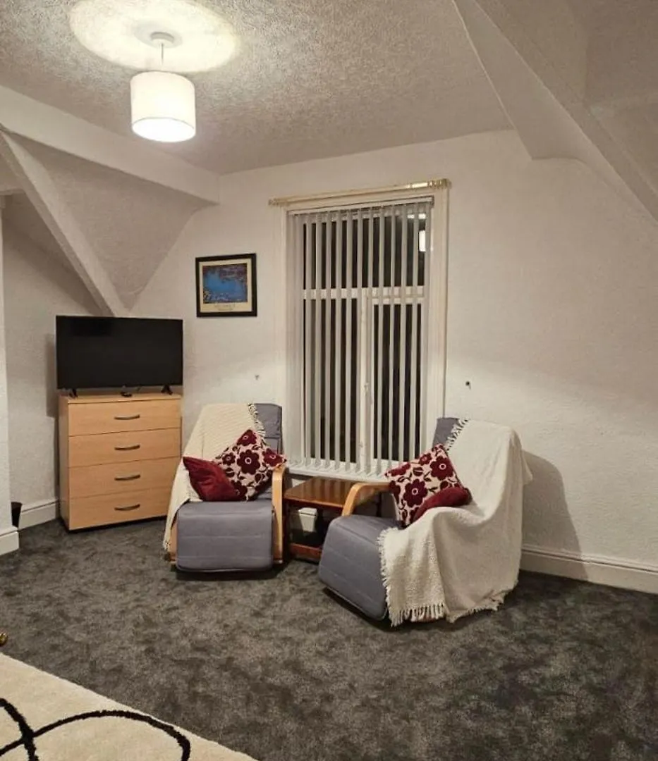 Lawnswood Apartments Blackpool 0*,