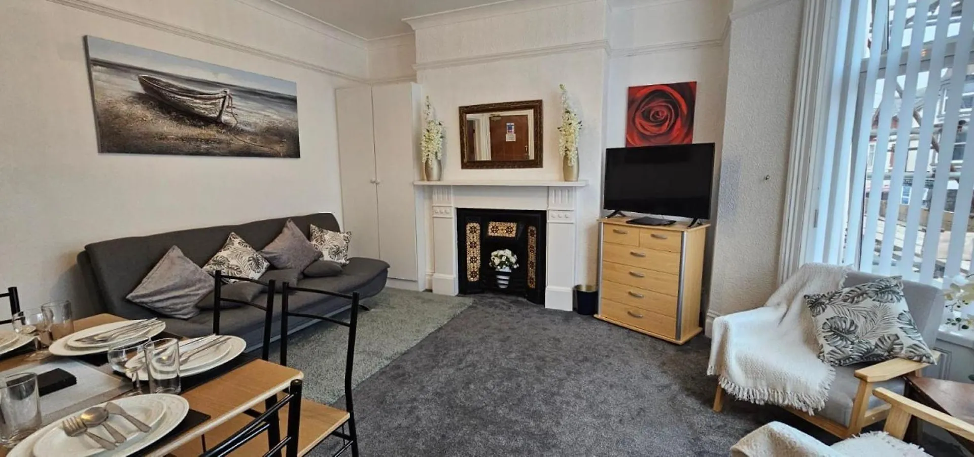 Lawnswood Apartments Blackpool