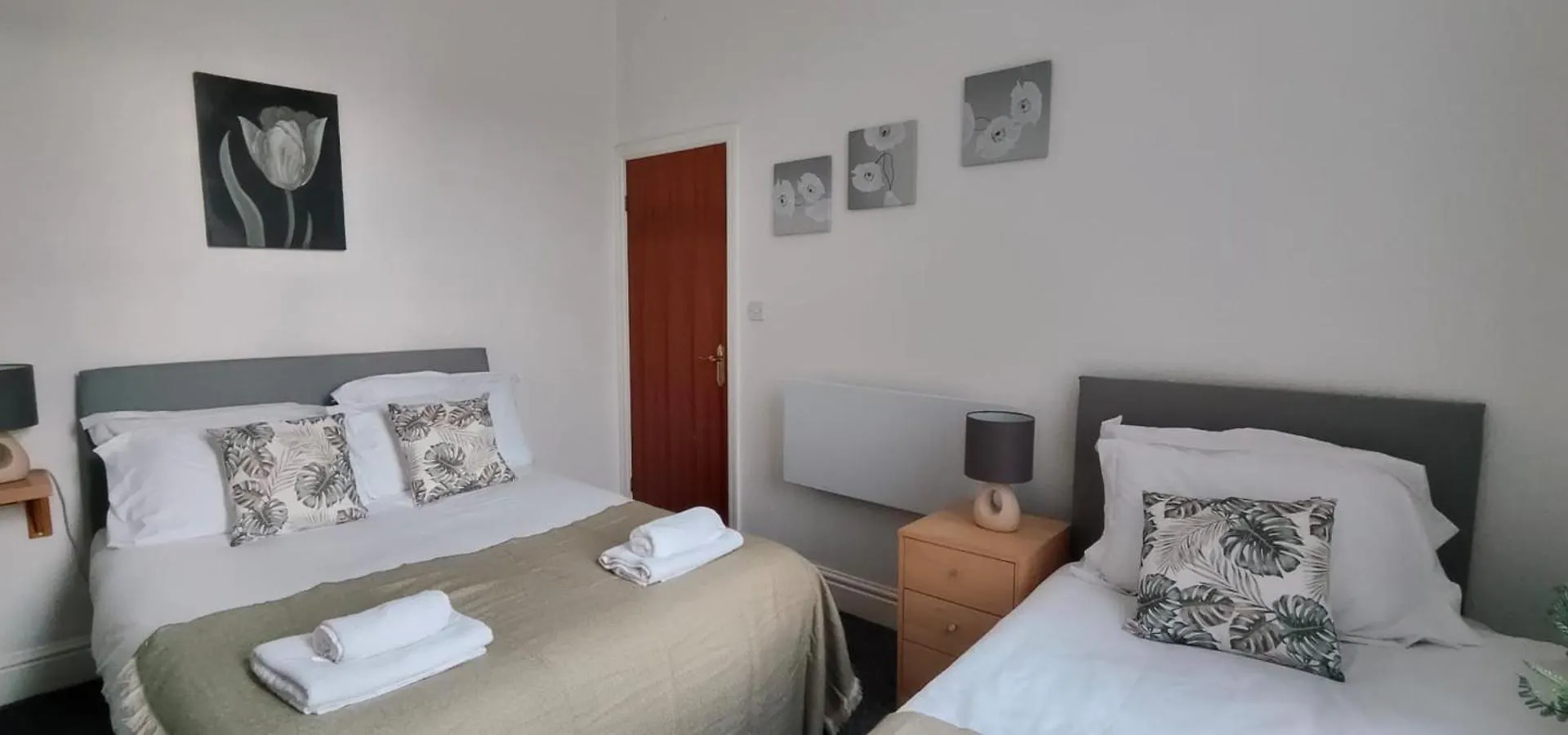 Lawnswood Apartments Blackpool