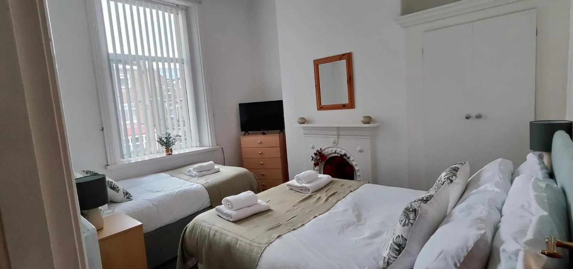 Lawnswood Apartments Blackpool
