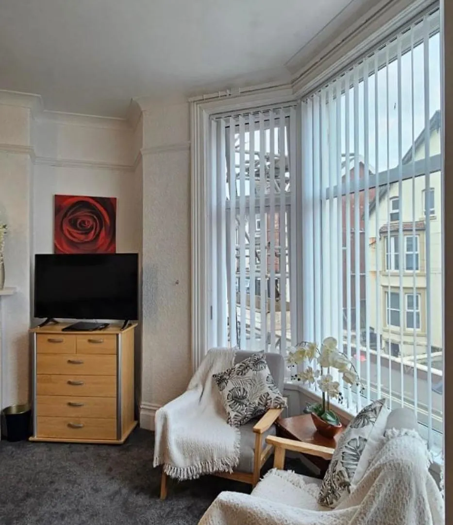 Lawnswood Apartments Blackpool