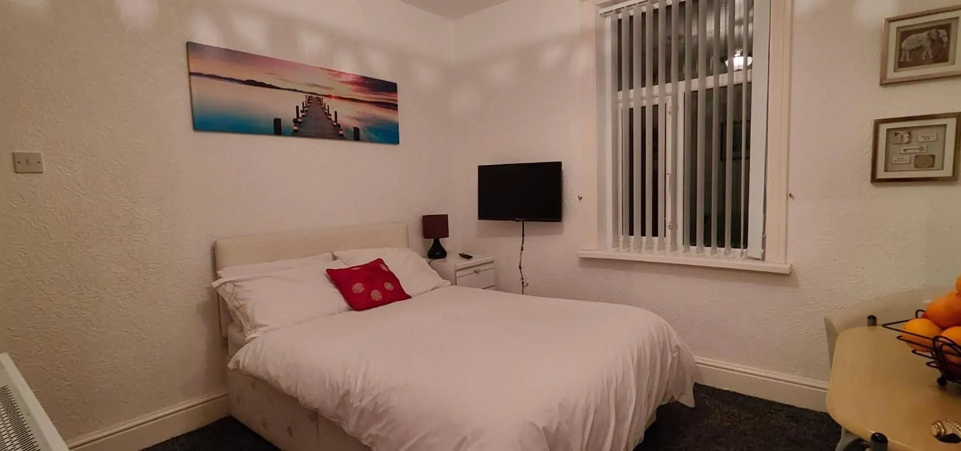 Lawnswood Apartments 黑潭 0*,