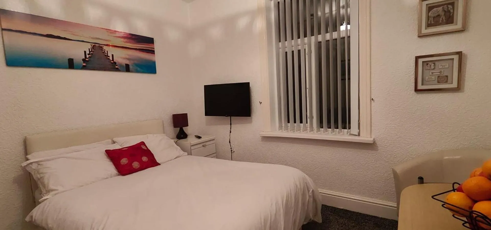 Lawnswood Apartments 黑潭